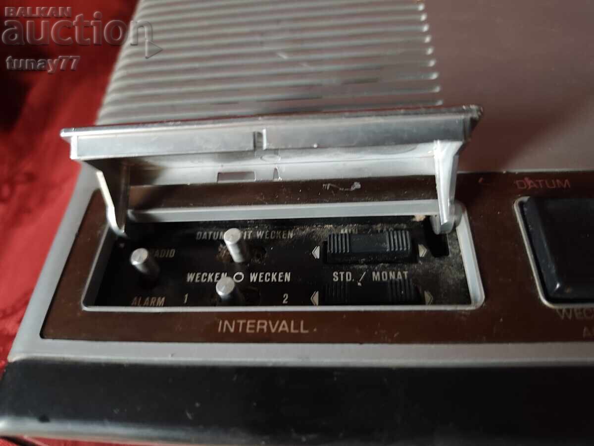 винтидж радио-будилник Nordmende Stereo Clock 874, произведе с цена € 0.01 | 0.02 лв. винтидж радио-будилник Nordmende Stereo Clock 874, произведе с цена € 0.01 | 0.02 лв.