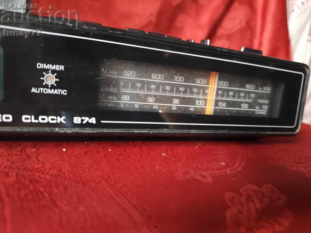Доставка на винтидж радио-будилник Nordmende Stereo Clock 874, произведе Доставка на винтидж радио-будилник Nordmende Stereo Clock 874, произведе