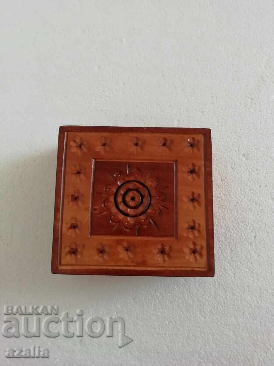 Original carved wooden jewelry box Original carved wooden jewelry box