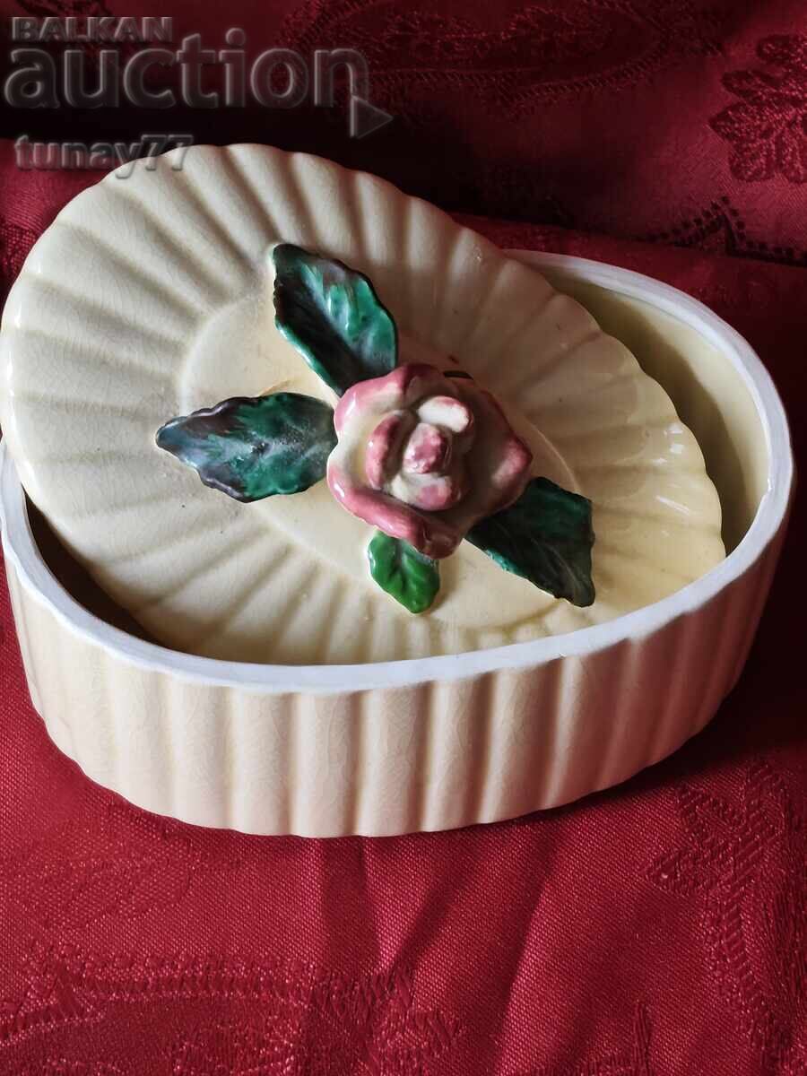 Vintage. Cutie retro pentru bijuterii sau obiecte mici, buchet - 6