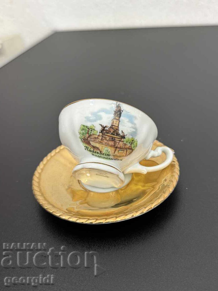 Порцеланова чашка любимка с позлата. №8208 с цена € 25.00 | 48.90 лв.