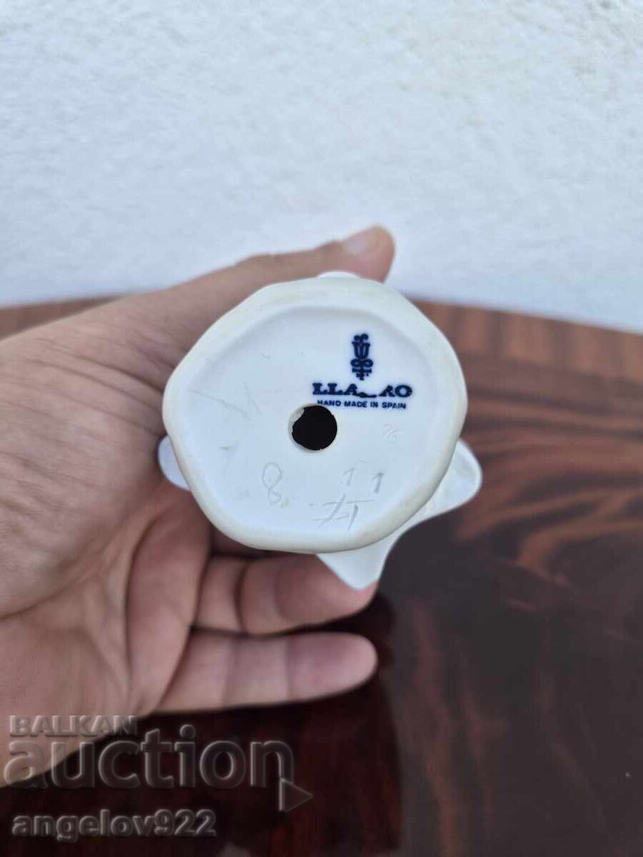 Ισπανικό αγαλματίδιο από πορσελάνη LLADRO - 6 Ισπανικό αγαλματίδιο από πορσελάνη LLADRO - 6