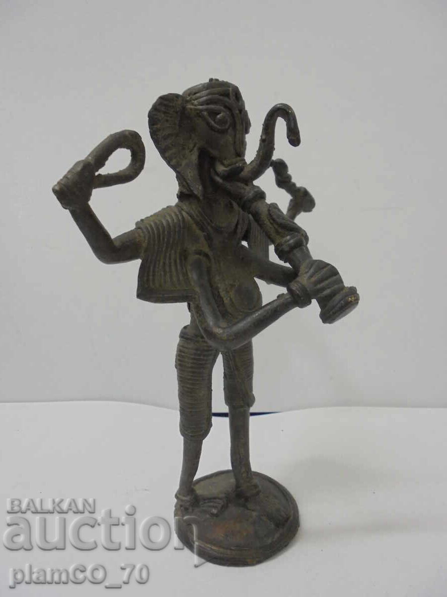 №*8690 Veche figurină din metal / bronz reprezentându-l pe zeul Ganesha cu preț € 19.90 | 38.92 BGN №*8690 Veche figurină din metal / bronz reprezentându-l pe zeul Ganesha cu preț € 19.90 | 38.92 BGN