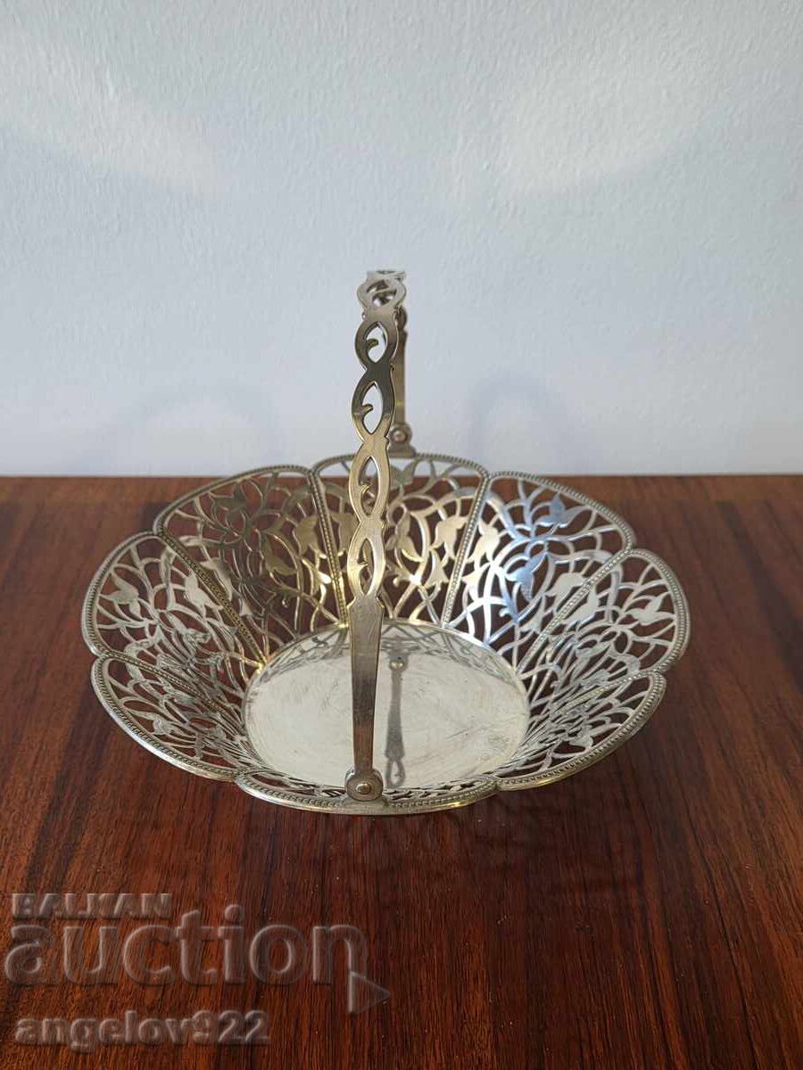 Fructieră metalică vintage!!! cu preț € 0.01 | 0.02 BGN Fructieră metalică vintage!!! cu preț € 0.01 | 0.02 BGN