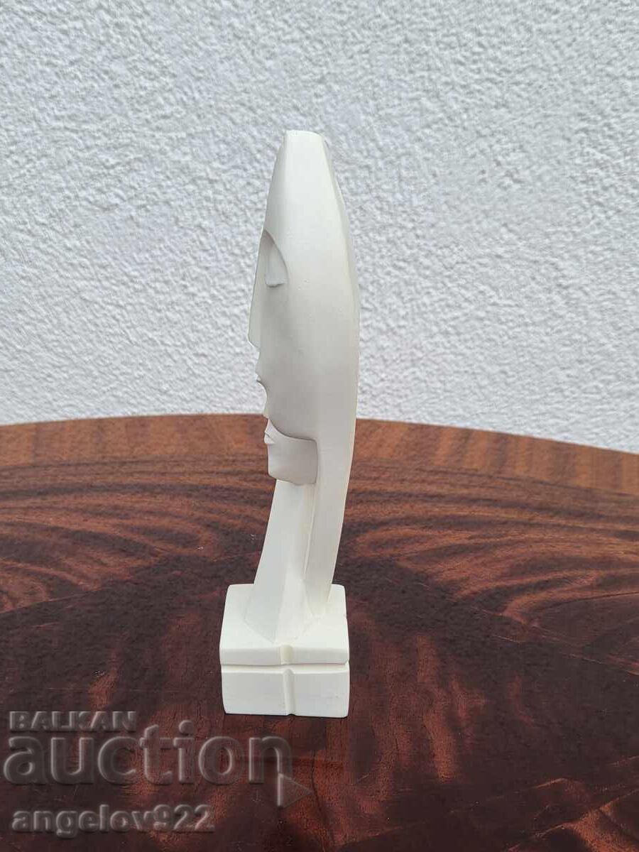 Livrarea Statueta masiva de alabastru!!!