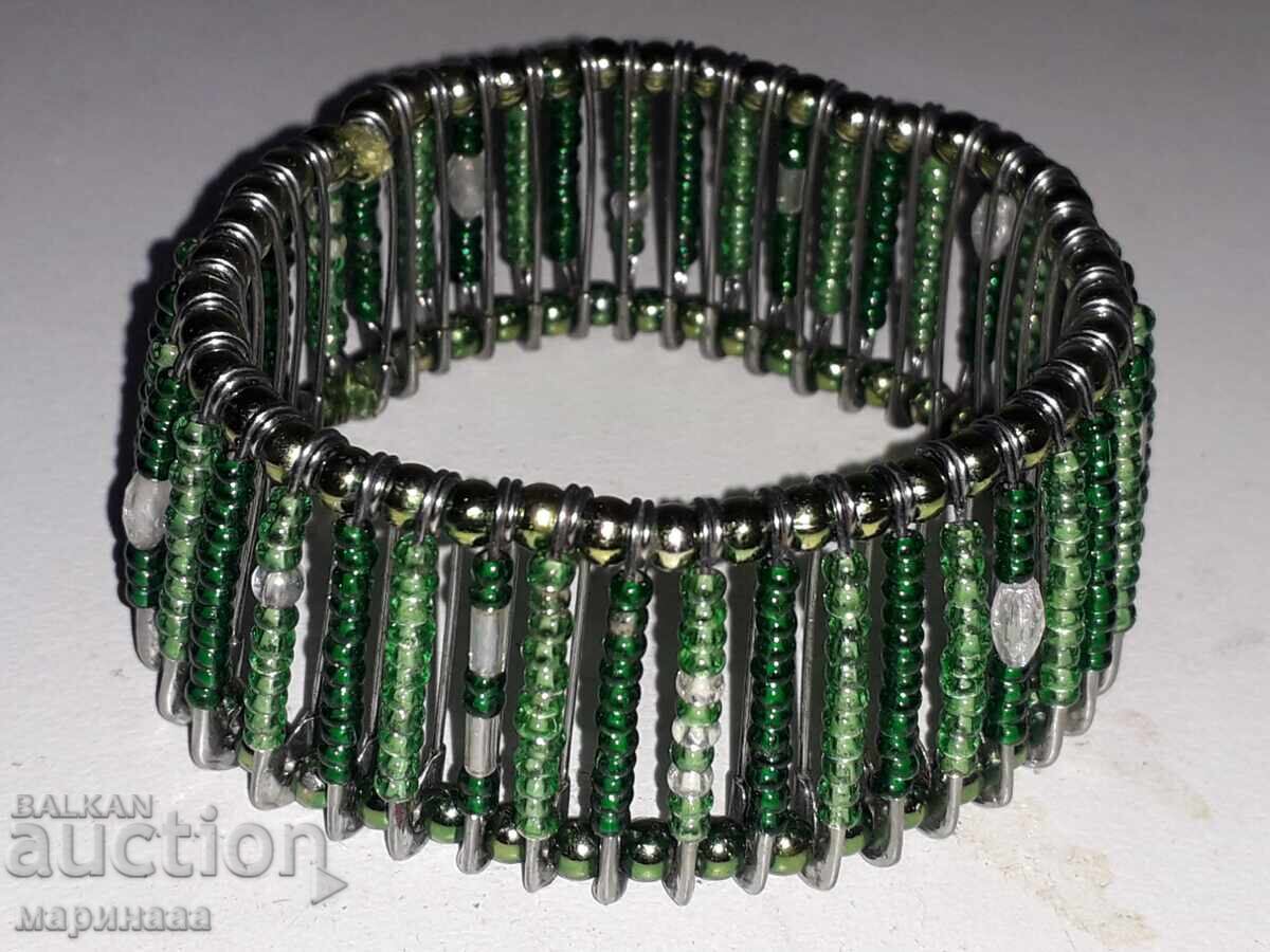 BRACELET. HANDMADE