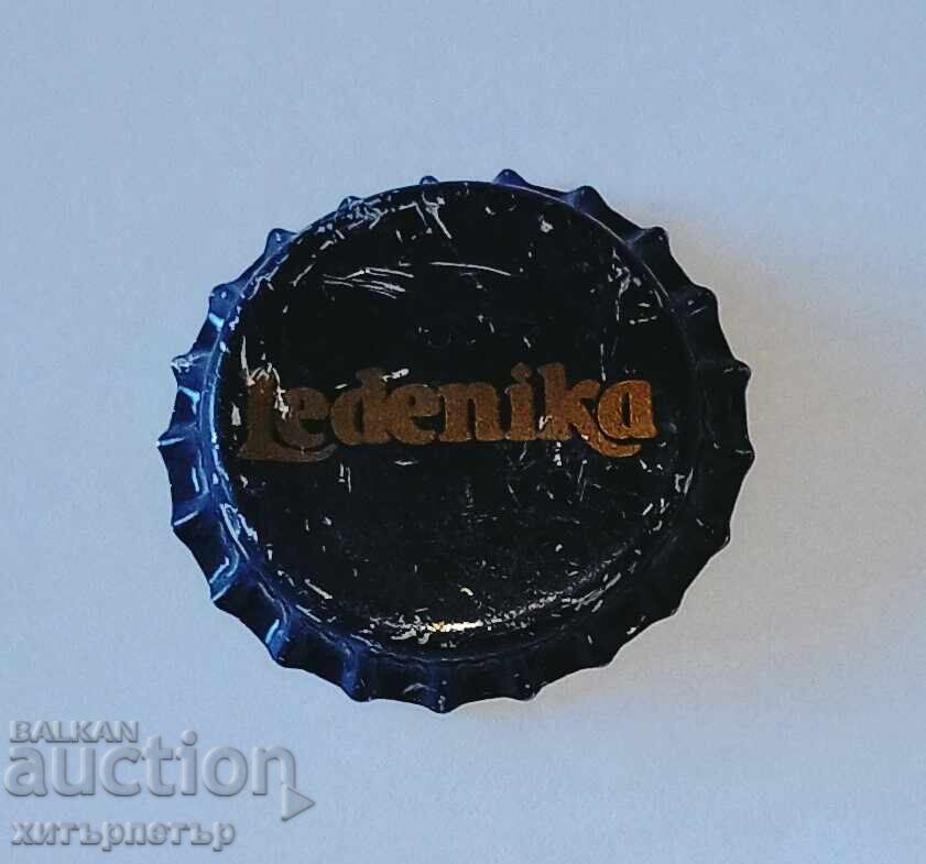 Капачка Леденика черна