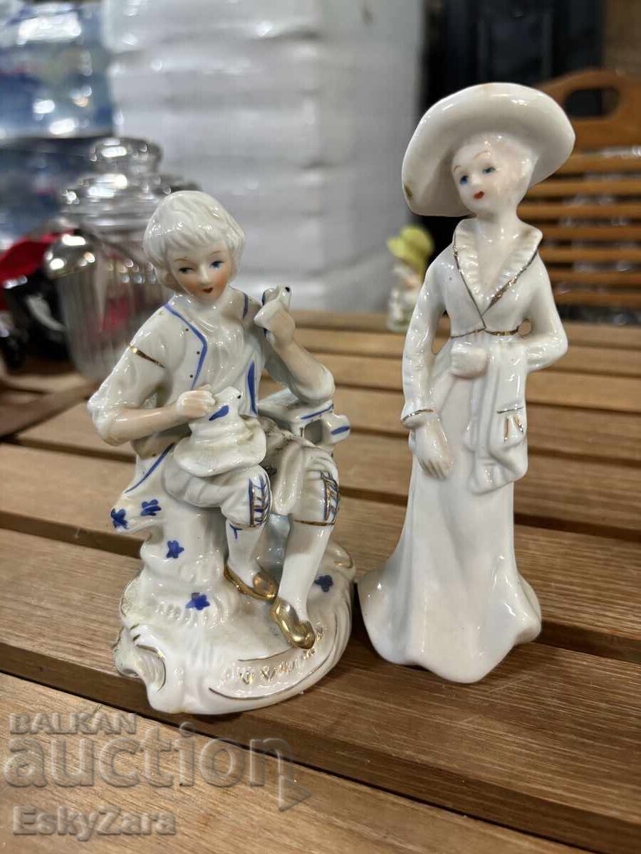 Auction  Porcelain figurines