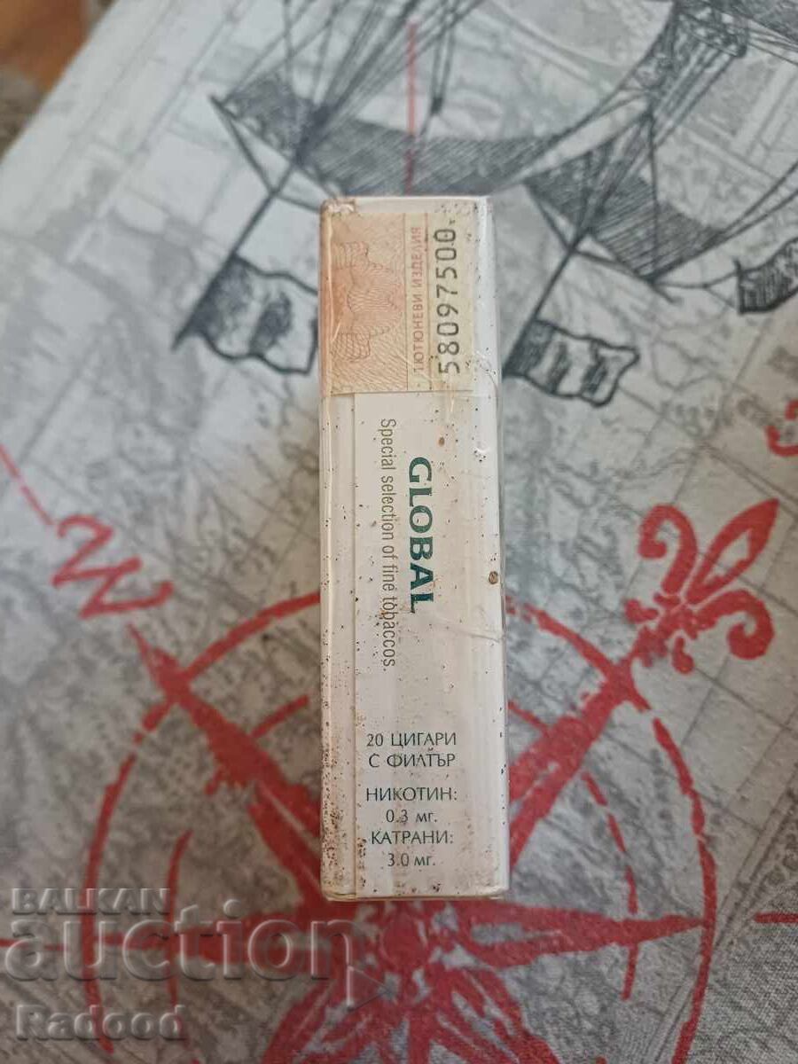 Auction  GLOBAL cigarettes