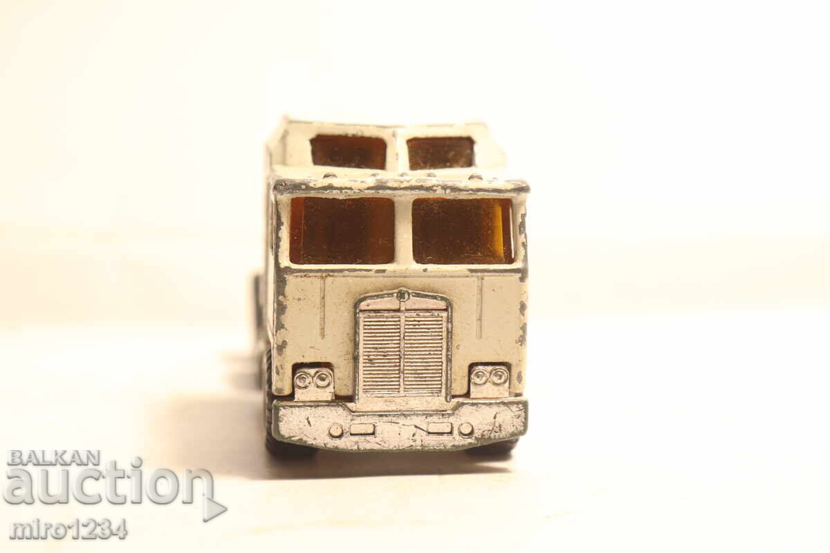 Auction  1/64 MATCHBOX NASA TRUCK CAR MODEL