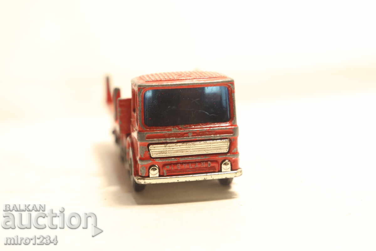 MODEL CAMION MAȘINUȚĂ MATCHBOX 1/64 cu preț € 0.01 | 0.02 BGN