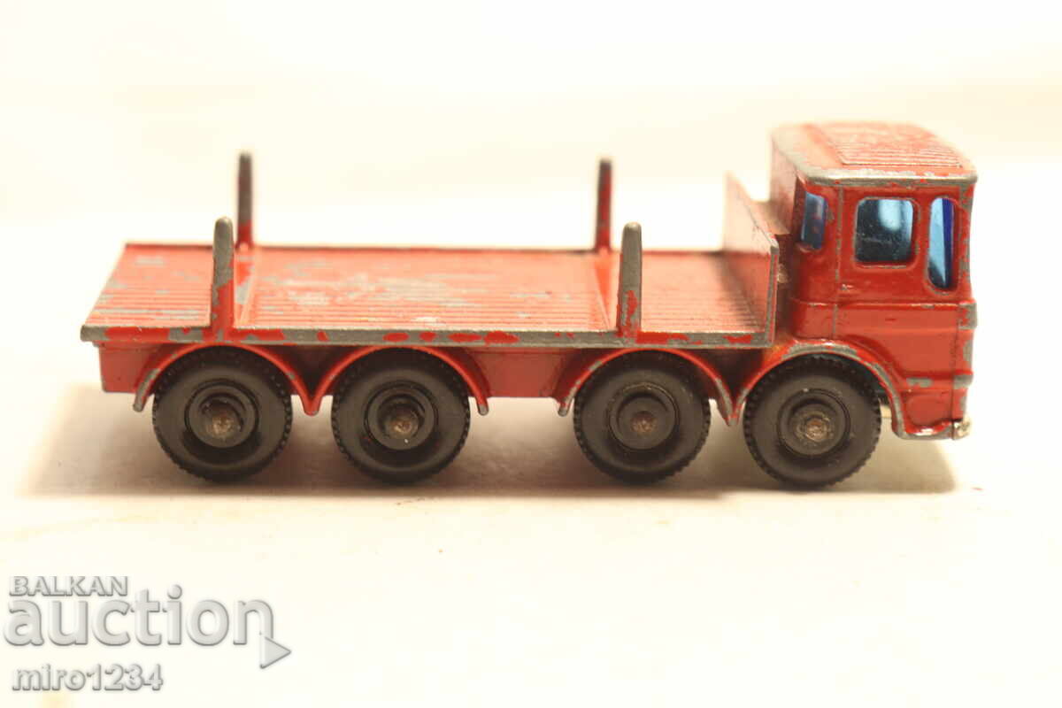 Licitație MODEL CAMION MAȘINUȚĂ MATCHBOX 1/64