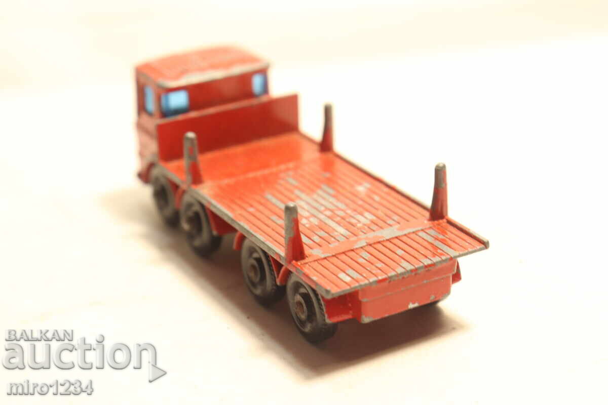 Livrarea MODEL CAMION MAȘINUȚĂ MATCHBOX 1/64