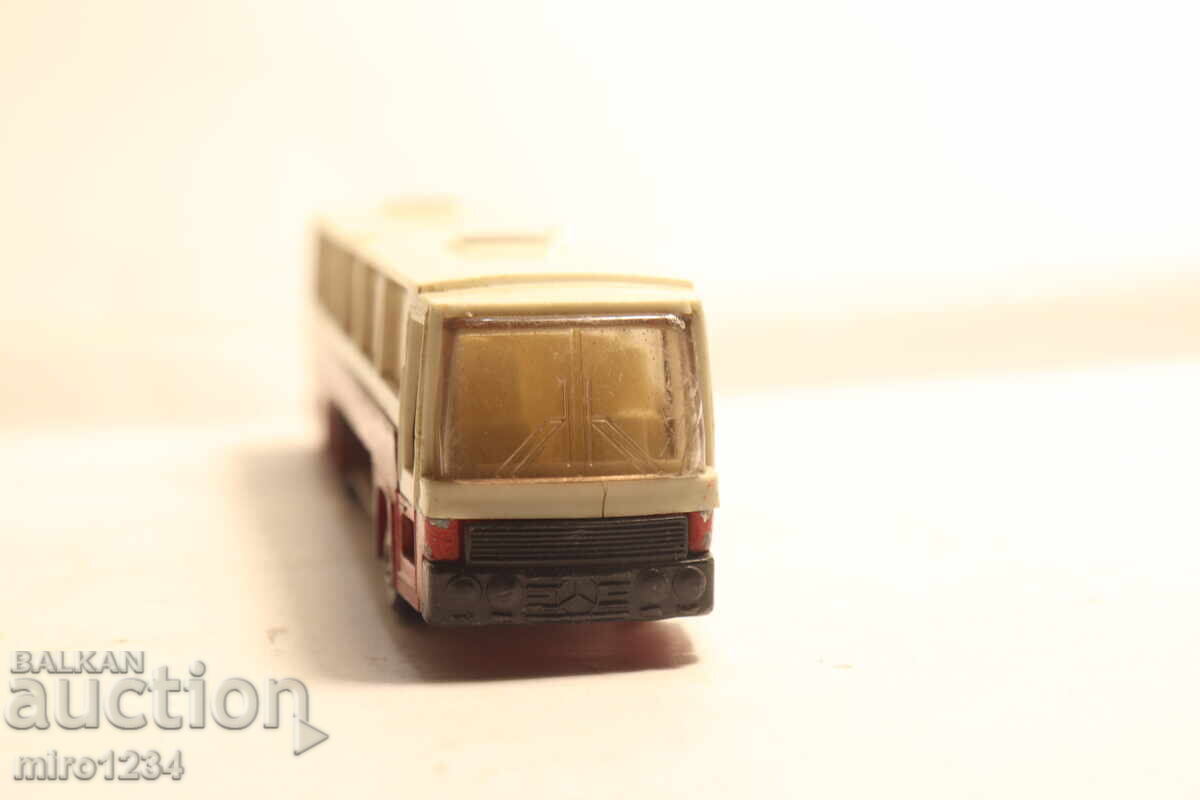 Livrarea MAJORETTE AUTOBUZ CAMION MAȘINUȚĂ MODEL