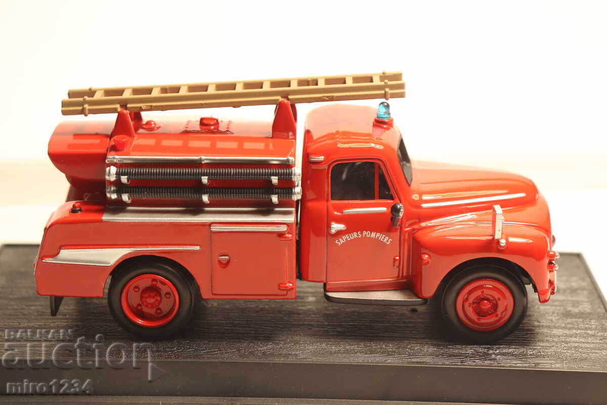 Livrarea MODEL MAȘINUȚĂ POMPIERI CITROEN 1/50