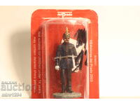 DEL PRADO FIREMAN FIREFIGHTER FIGURINE UNIFORM