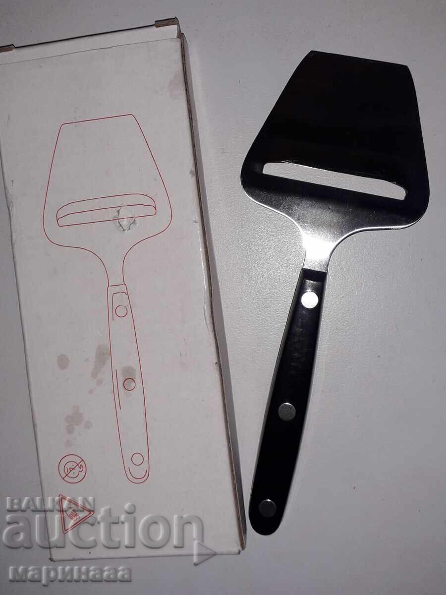 УРЕД ЗА КАШКАВАЛ И МАСЛО с цена € 3.50 | 6.85 лв.