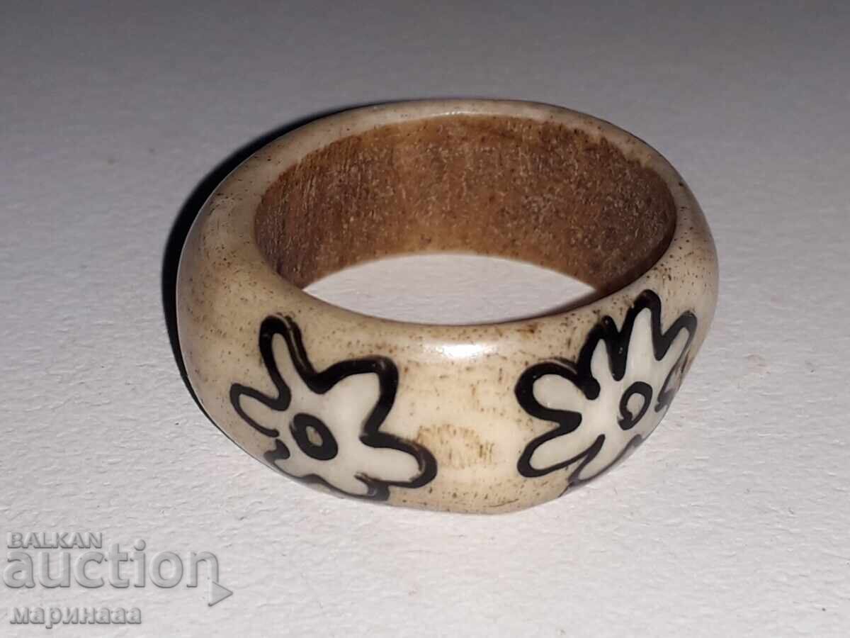 Auction  BONE RING