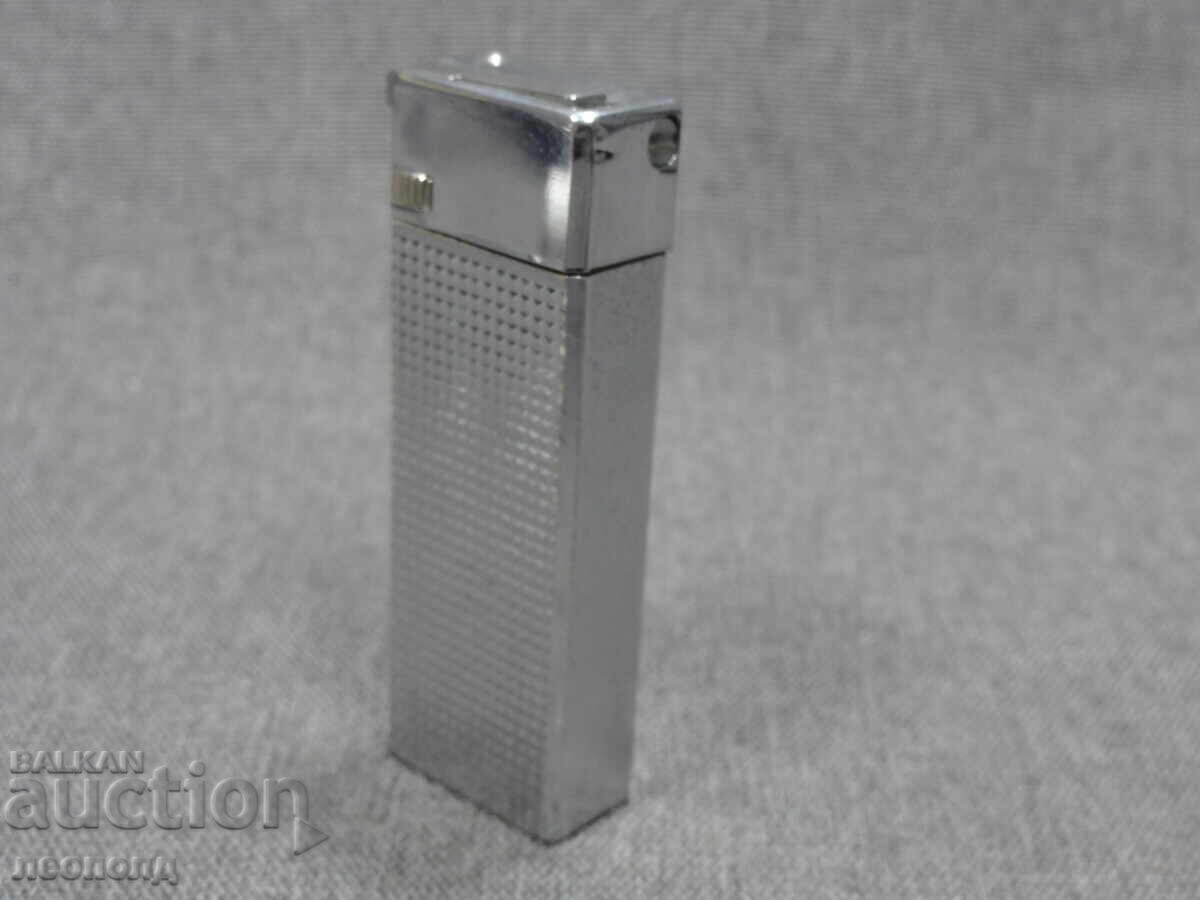 Delivery of OLD RETRO GAS LIGHTER CICERO BUTANE GAS