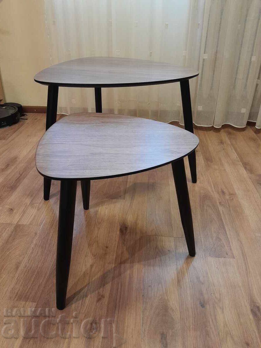 Set of 2 coffee tables with price 35.00 €