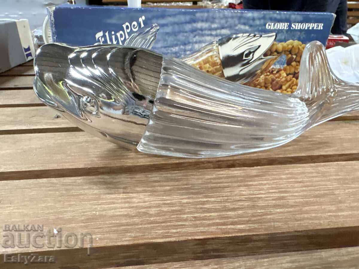 Auction Retro German glass nut dispenser "Fish" – Nubb-Flipper Auction Retro German glass nut dispenser "Fish" – Nubb-Flipper