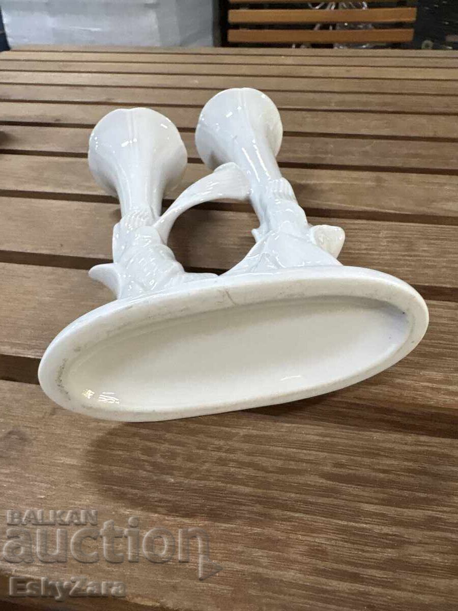 Livrarea Vază dublă din porțelan Livrarea Vază dublă din porțelan