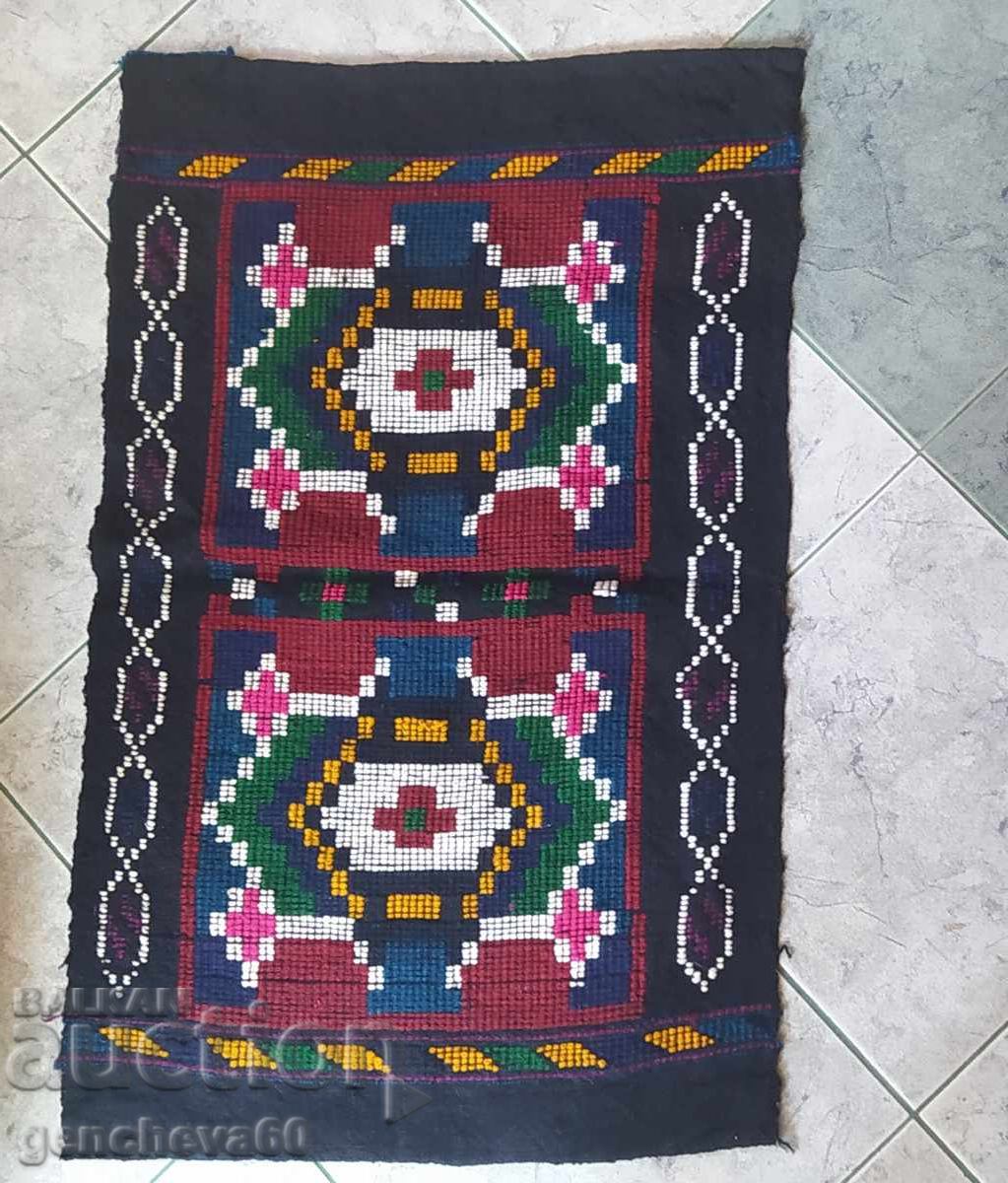 Auction  Authentic woven pillowcase