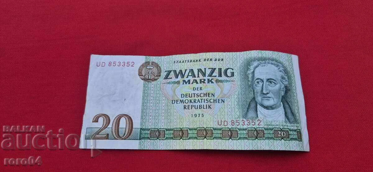DE LA UN EURO cu preț € 1.00 | 1.96 BGN