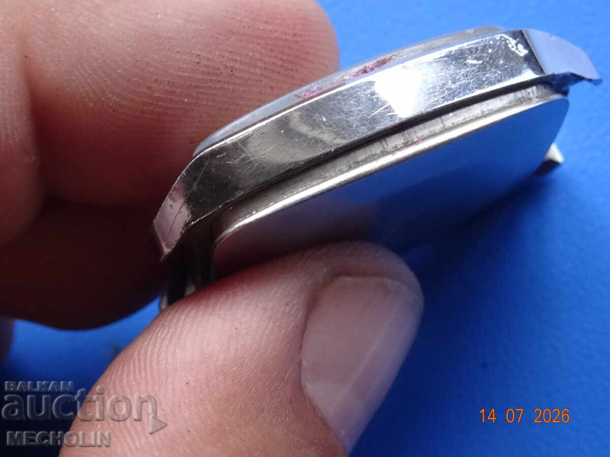 Delivery of OLD RUSSIAN COLLECTIBLE FLIGHT WATCH