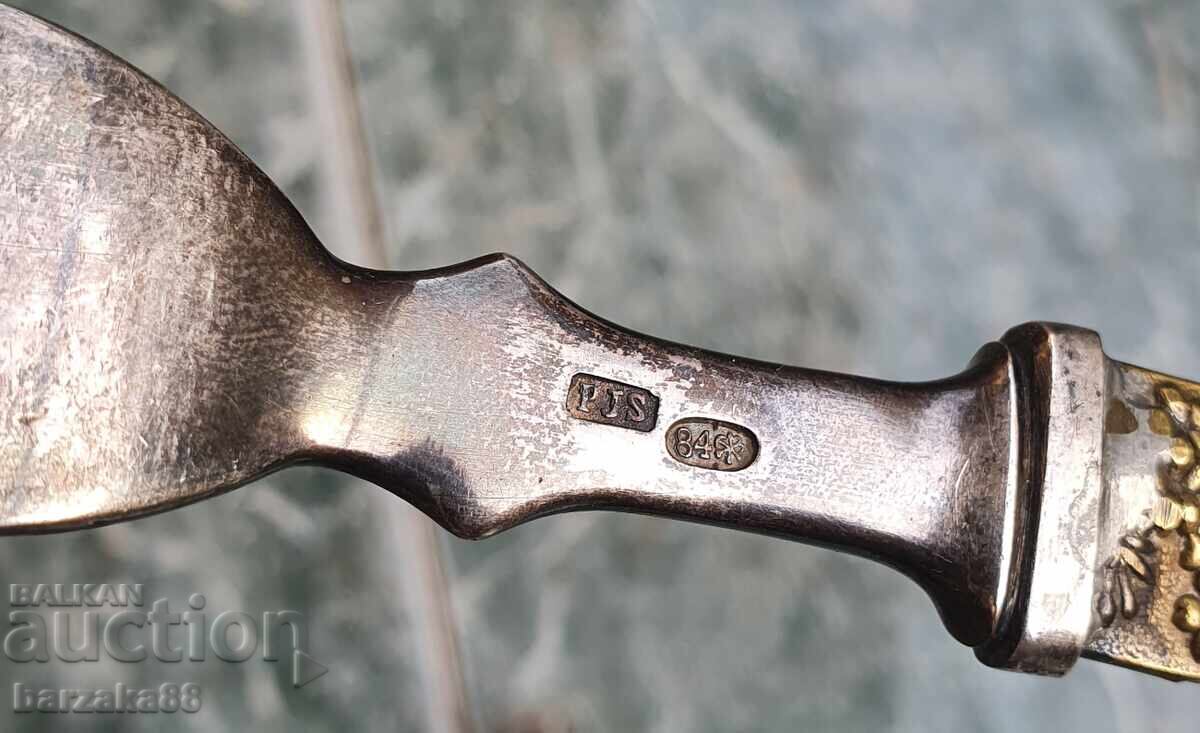 Παλαιά ρωσικά ασημένια πιρούνια 84 με τιμή € 290.00 | 567.19 BGN Παλαιά ρωσικά ασημένια πιρούνια 84 με τιμή € 290.00 | 567.19 BGN