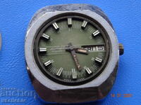 OLD RUSSIAN COLLECTIBLE CLOCK SLAVA