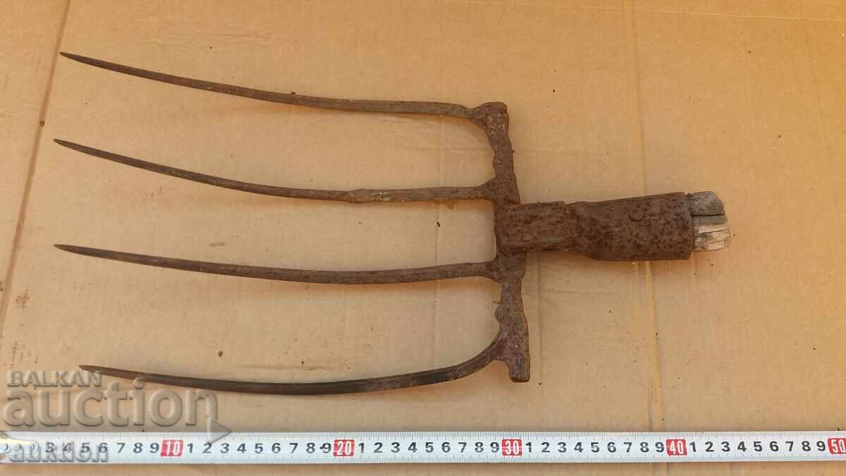 OLD COTTAGE, TOOL with price € 1.99 | 3.89 BGN