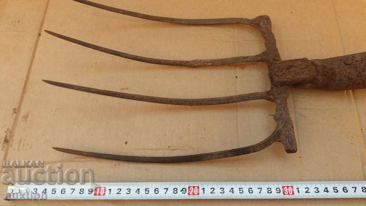 Delivery of OLD COTTAGE, TOOL