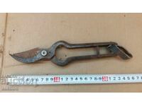 OLD SOLID VINE SHEARS