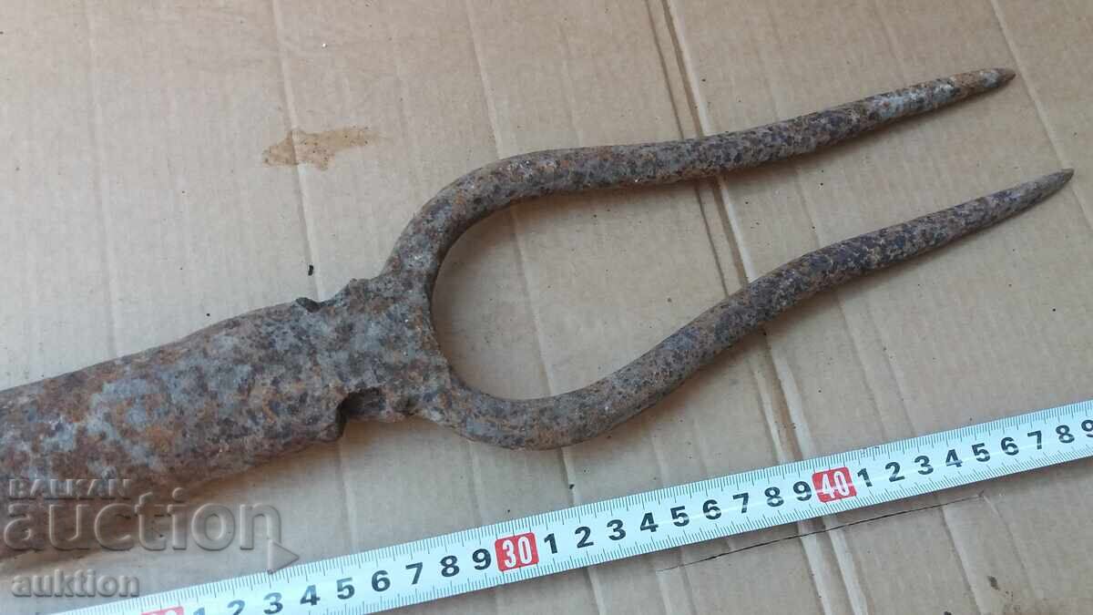OLD CUTTING TOOL, PITCHFORK, TOOL - 6