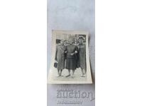 Photo Sofia Three women on the street