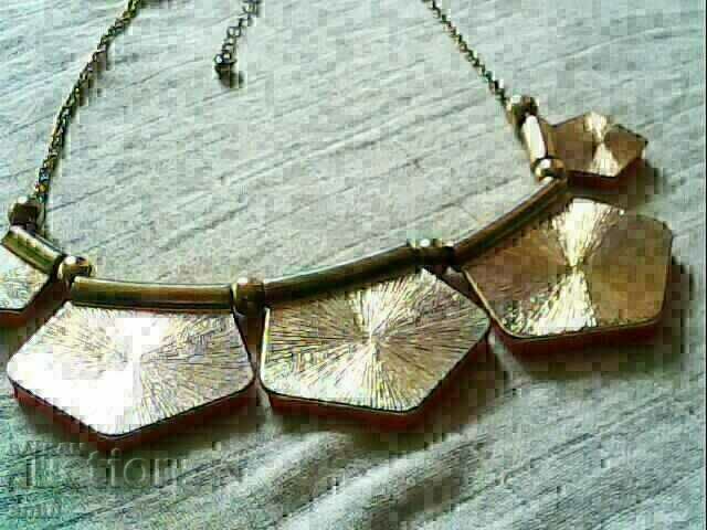 Delivery of old gilded necklace ses natural kamak and