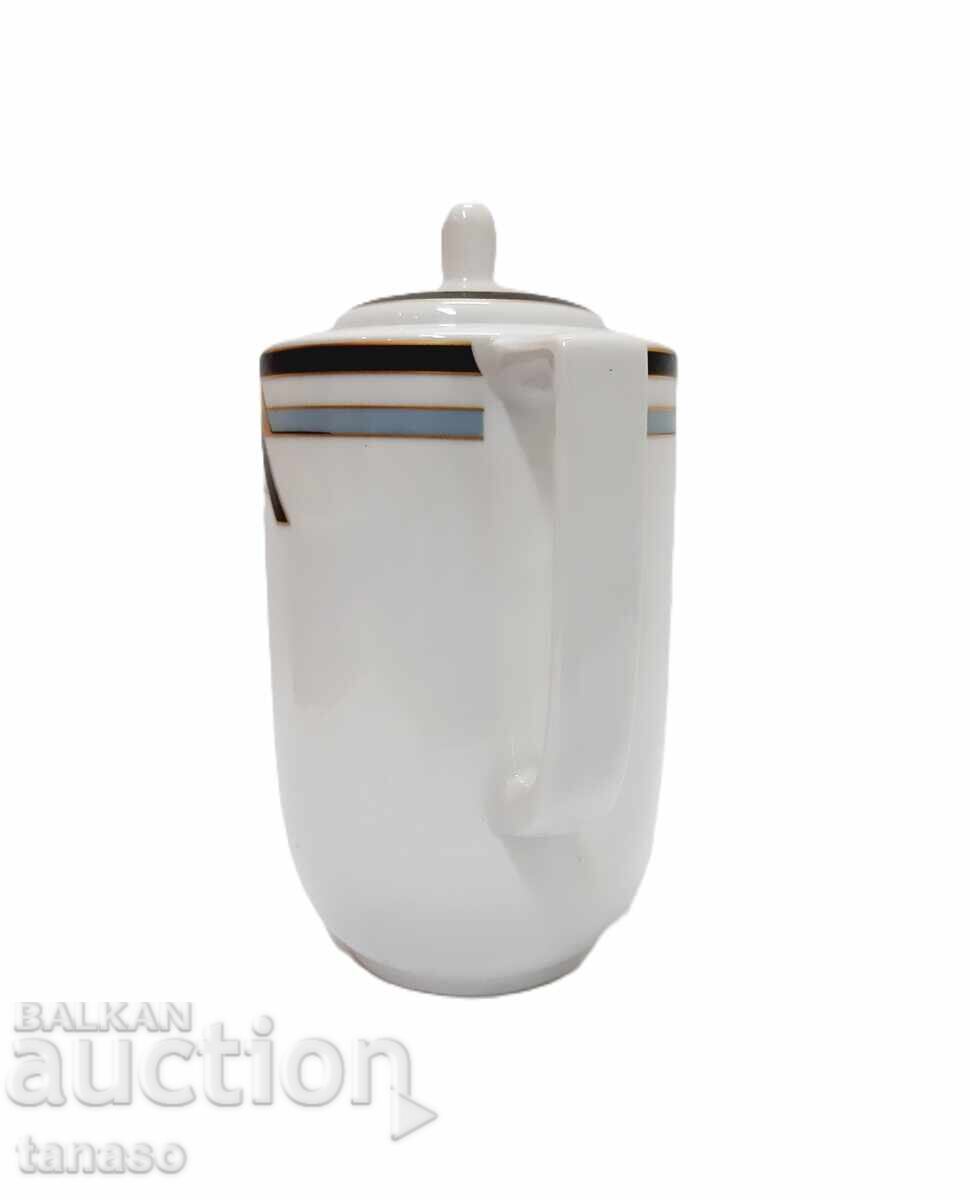 Френска порцеланова кана Le Perle – геометрични мотиви с цена € 15.00 | 29.34 лв.