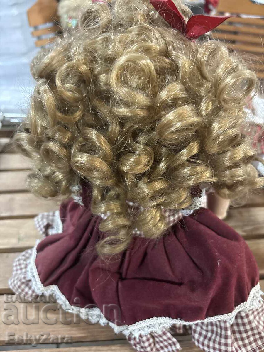 Delivery of Retro porcelain doll Delivery of Retro porcelain doll