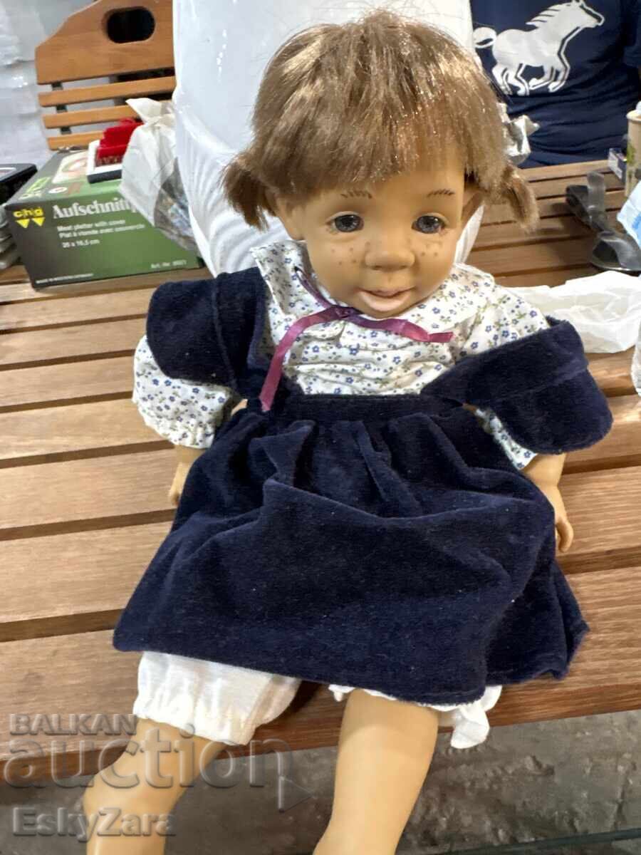 Retro Spanish Jumaco doll with freckles and expression – 90s