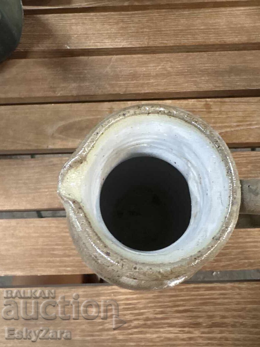 Licitație ulcior din ceramica