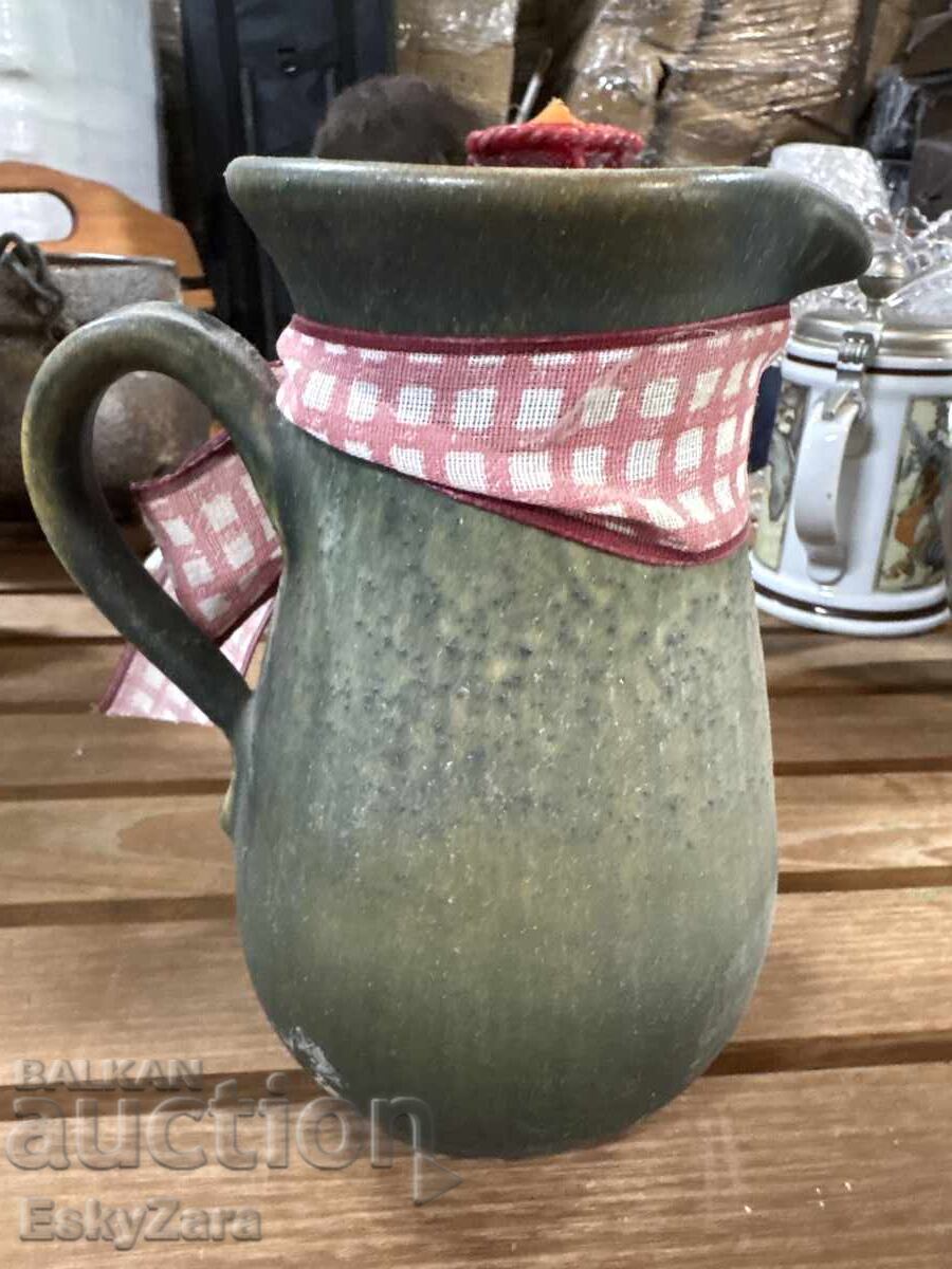 ulcior din ceramica cu preț € 15.00 | 29.34 BGN