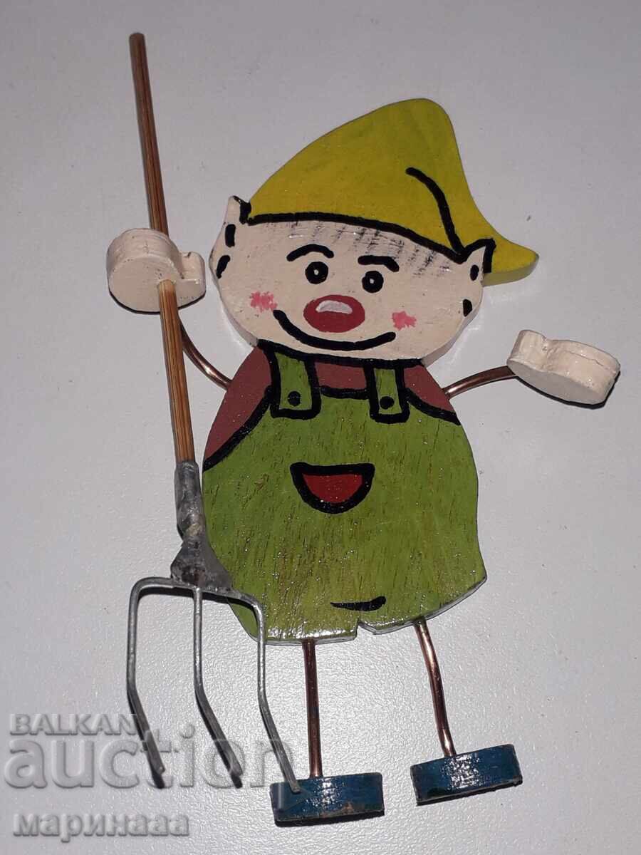 ГНОМ С ТЪРМЪК. ДЪРВО. ГЕРМАНИЯ
