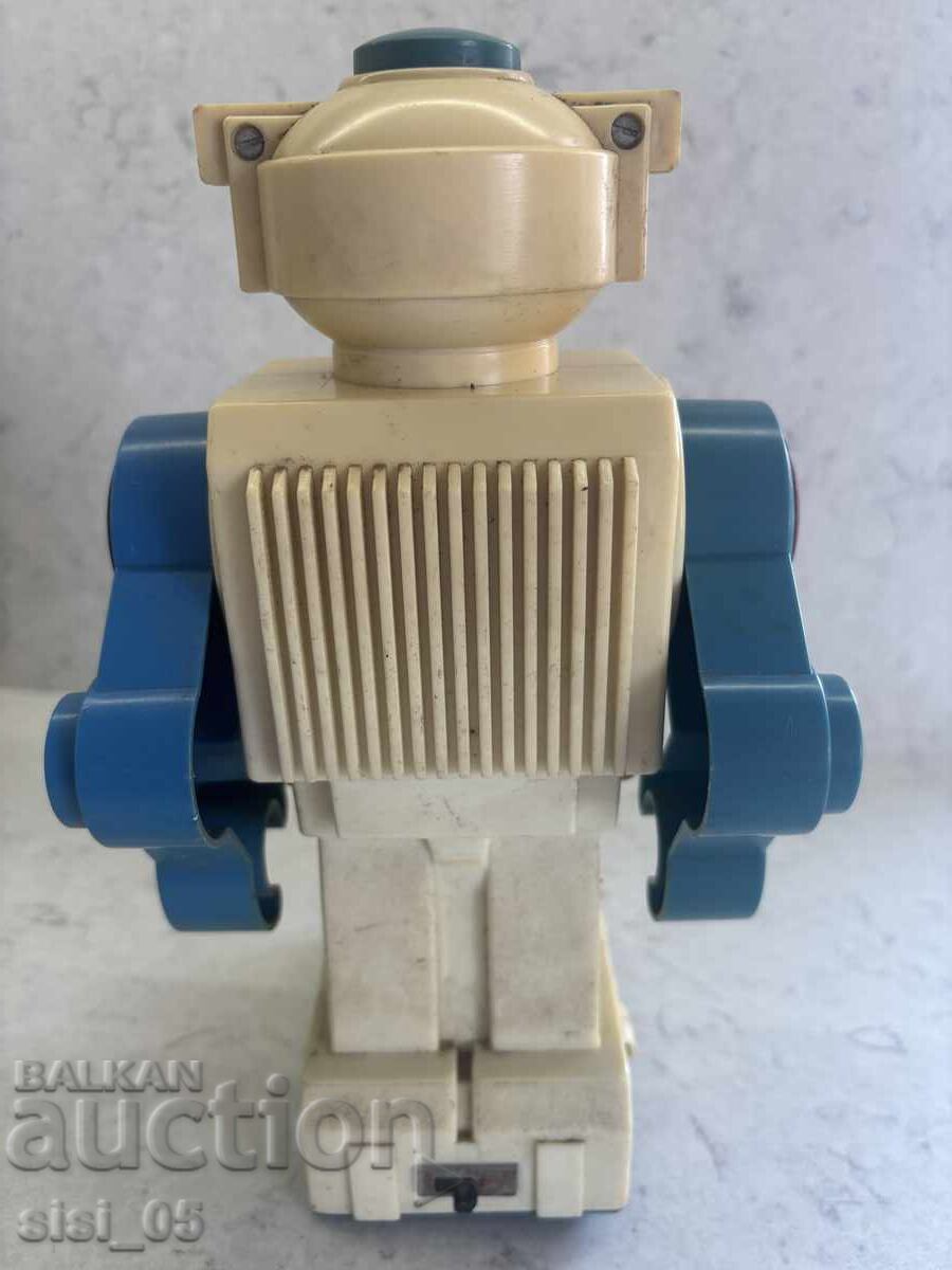 Licitație Jucărie robot din plastic pentru copii