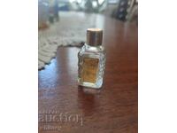 LORA perfume