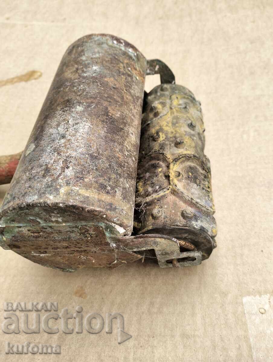 Стар валяк за боядисване - 5