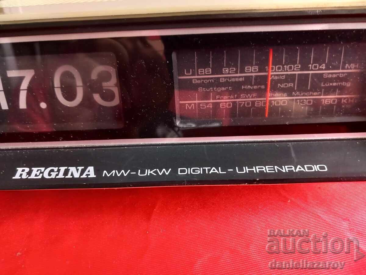 Доставка на REGINA ,Стар ФЛИП Радио-Часовник 1970-те