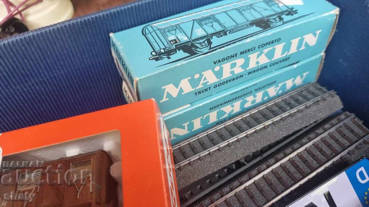 Delivery of Old railway carriages
