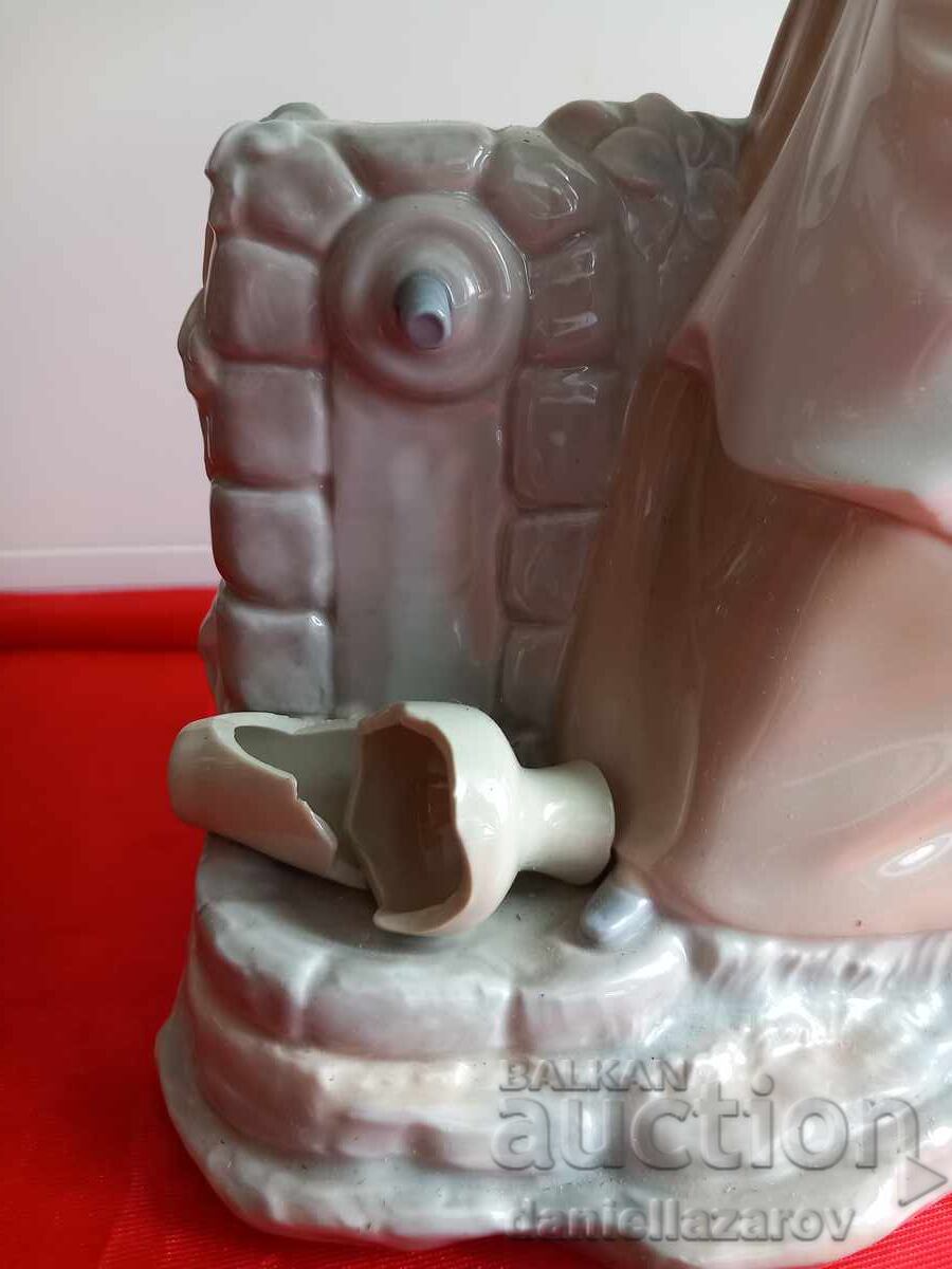 NAO by LLADRO Μεγάλη Πορσελάνινη Φιγούρα "Κορίτσι στη Βρύση" με τιμή € 85.00 | 166.25 BGN NAO by LLADRO Μεγάλη Πορσελάνινη Φιγούρα "Κορίτσι στη Βρύση" με τιμή € 85.00 | 166.25 BGN