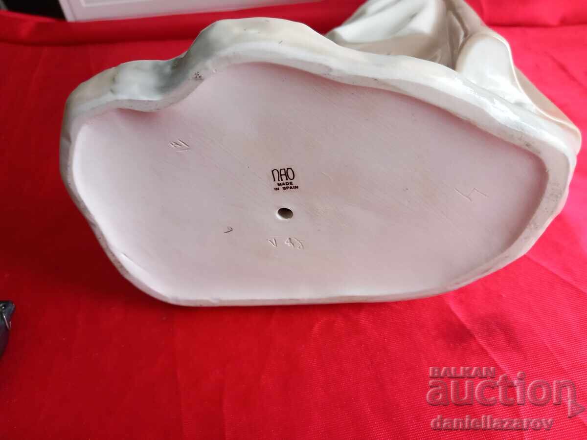 NAO by LLADRO Μεγάλη Πορσελάνινη Φιγούρα "Κορίτσι στη Βρύση" - 5 NAO by LLADRO Μεγάλη Πορσελάνινη Φιγούρα "Κορίτσι στη Βρύση" - 5
